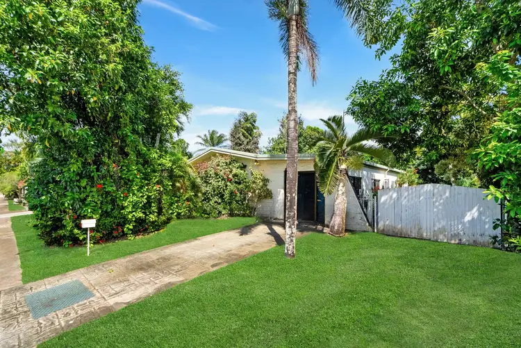 33 Sirius Street, Bentley Park QLD 4869