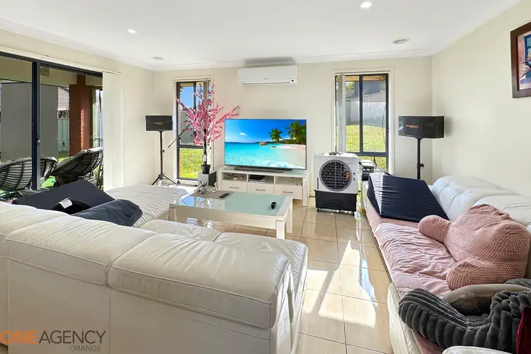 Fifth view of Homely house listing, 8 Ramsay Close, Orange NSW 2800