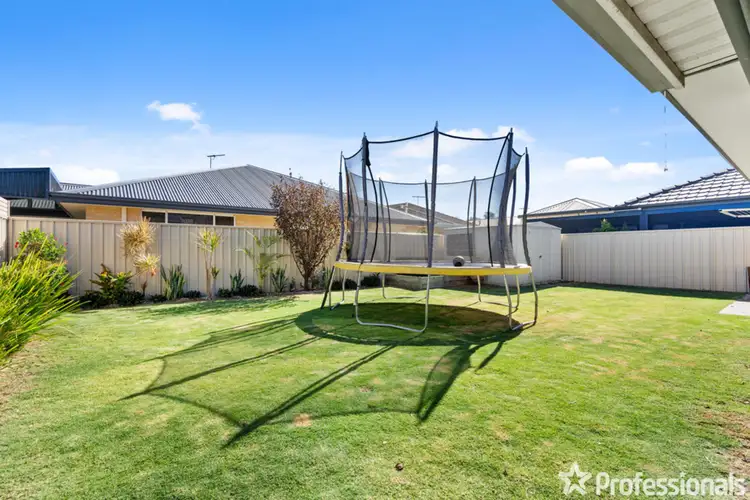 Fifth view of Homely house listing, 2 Myall Close, Wattle Grove WA 6107