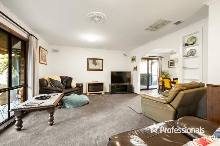Fifth view of Homely house listing, 6 Lachlan Court, West Wodonga VIC 3690
