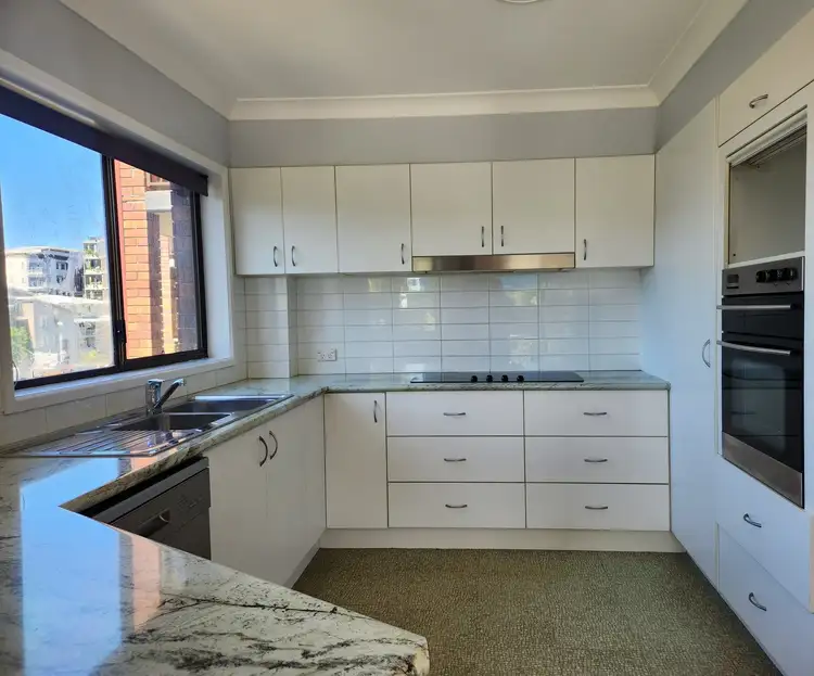 8/79 Queen Street, Southport QLD 4215