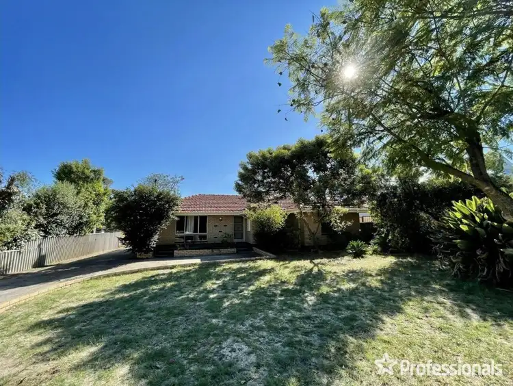 24 Phillip Grove, Kalamunda WA 6076
