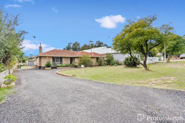 24 Phillip Grove, Kalamunda WA 6076