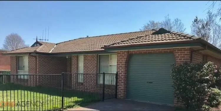 8 Wade Place, Orange NSW 2800