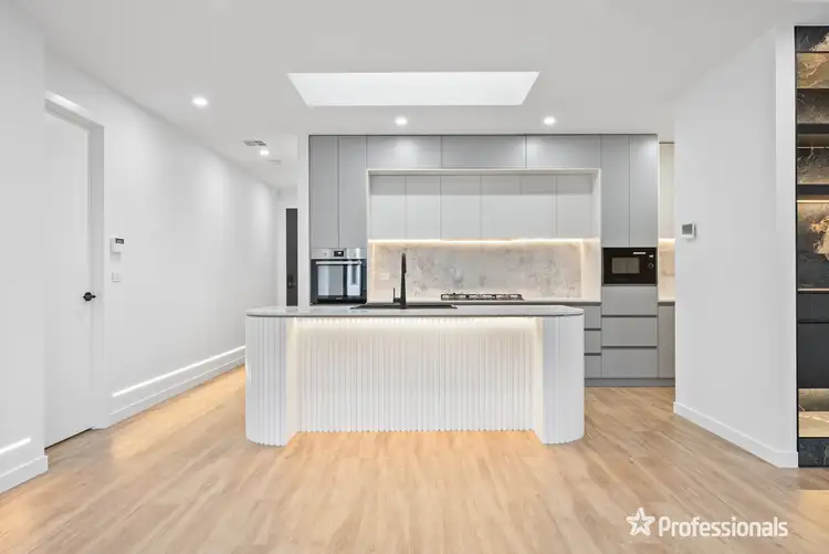 Fourth view of Homely house listing, 10 Aldred Street, Fraser Rise VIC 3336