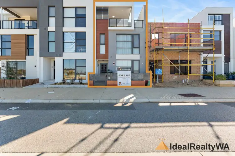 18 Moonlight Street, North Coogee WA 6163
