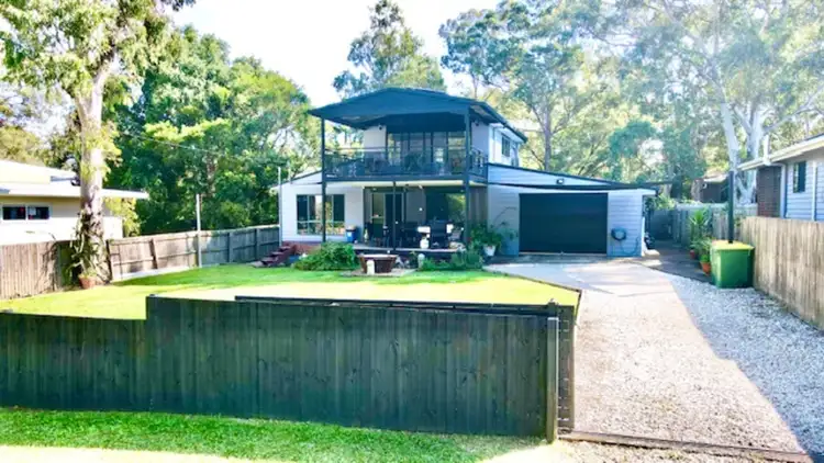 25 Eastern Road, Macleay Island QLD 4184