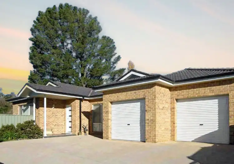11a Roselawn Drive