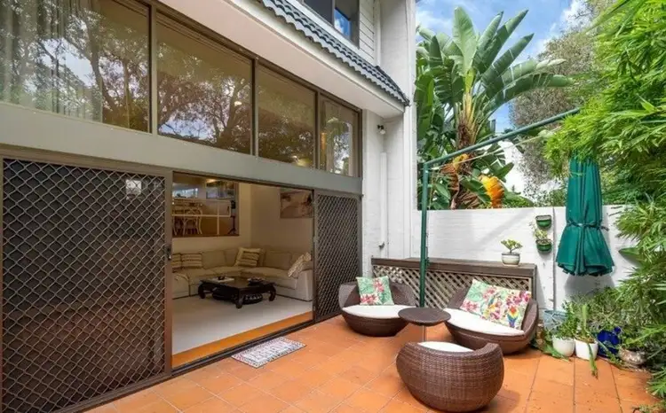 19/7 Campbell Street, Bundall QLD 4217