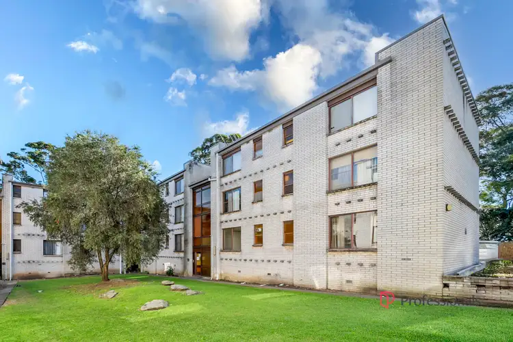 1/168 Greenacre Road, Bankstown NSW 2200
