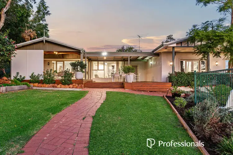 Second view of Homely house listing, 6 Milford Close, Gooseberry Hill WA 6076
