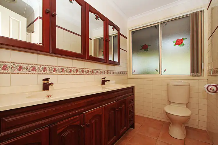 Sixth view of Homely house listing, 3 Ardena Court, Keilor Downs VIC 3038