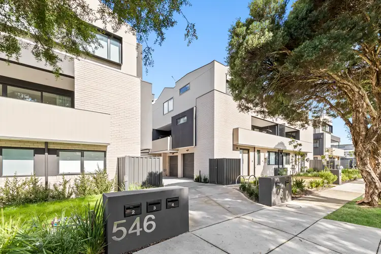 Main view of Homely townhouse listing, 2/546 Boronia Road, Wantirna VIC 3152