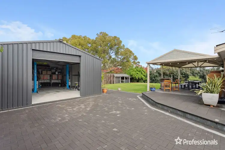 3 Lalor Place, Kalamunda WA 6076