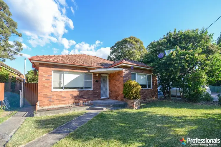 9 Swan Street, Revesby NSW 2212