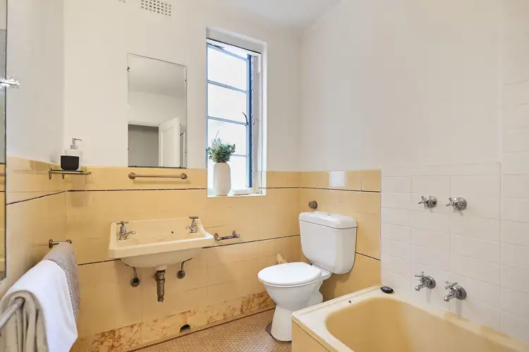 Sixth view of Homely apartment listing, 5/19 Adams Street, South Yarra VIC 3141