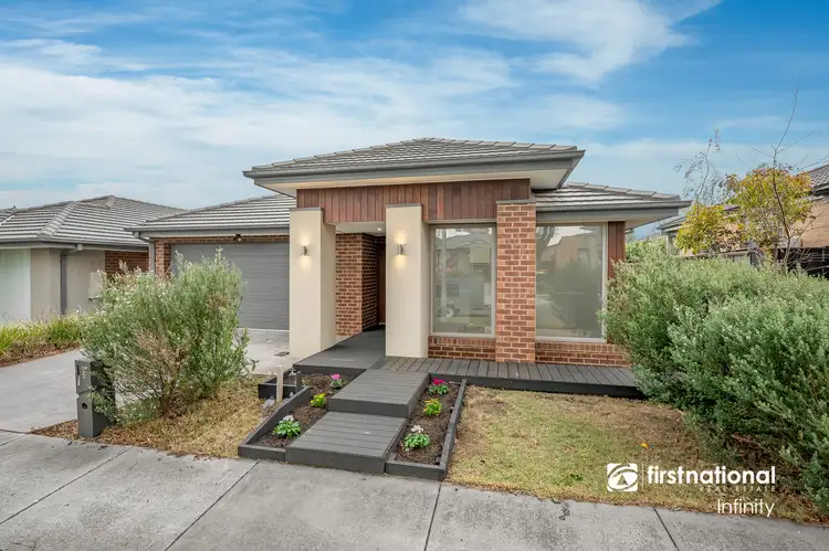 Second view of Homely house listing, 5 Attunga Grove, Werribee VIC 3030