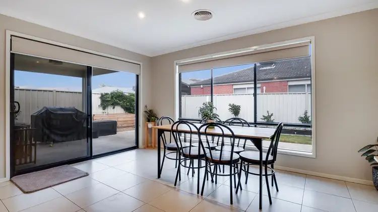 Fifth view of Homely house listing, 2 Yellowgum Drive, Kialla VIC 3631
