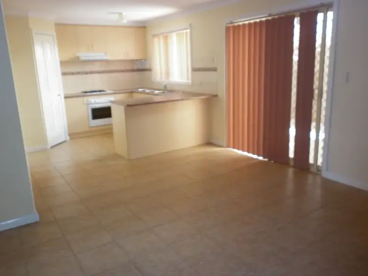 Second view of Homely unit listing, 1/9 Leslie Street, St Albans VIC 3021