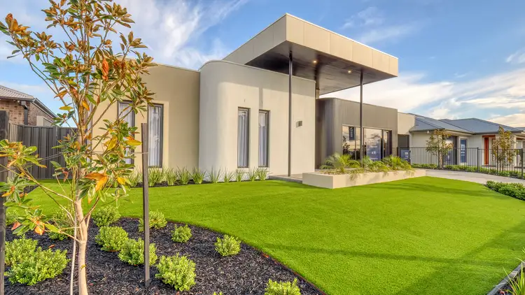 Main view of Homely house listing, 16 Lorikeet Street, Kialla VIC 3631