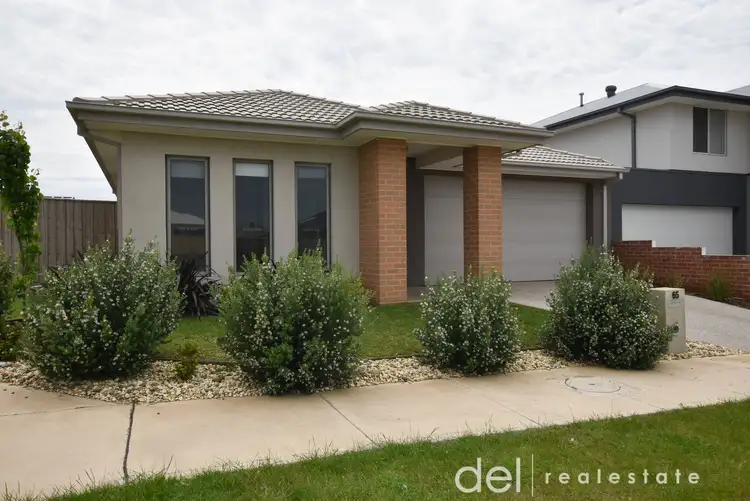 65 Waterman Drive, Clyde VIC 3978