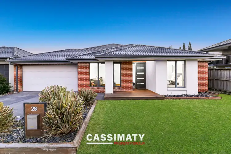 28 Carlyle Crescent