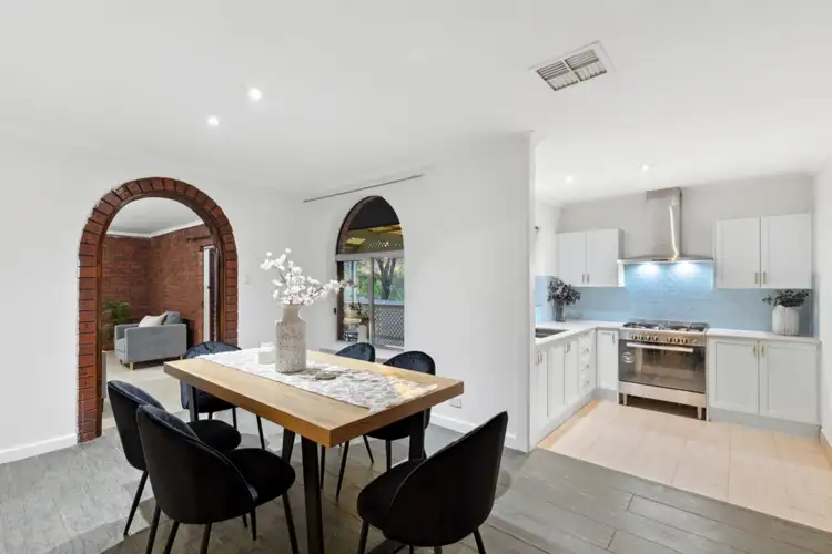 95 Black Road, Flagstaff Hill SA 5159