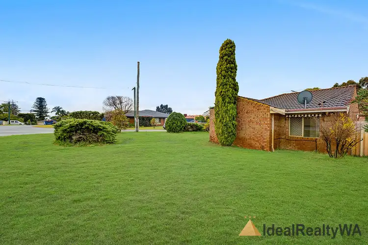 Sixth view of Homely house listing, 1 Davie Court, Willetton WA 6155