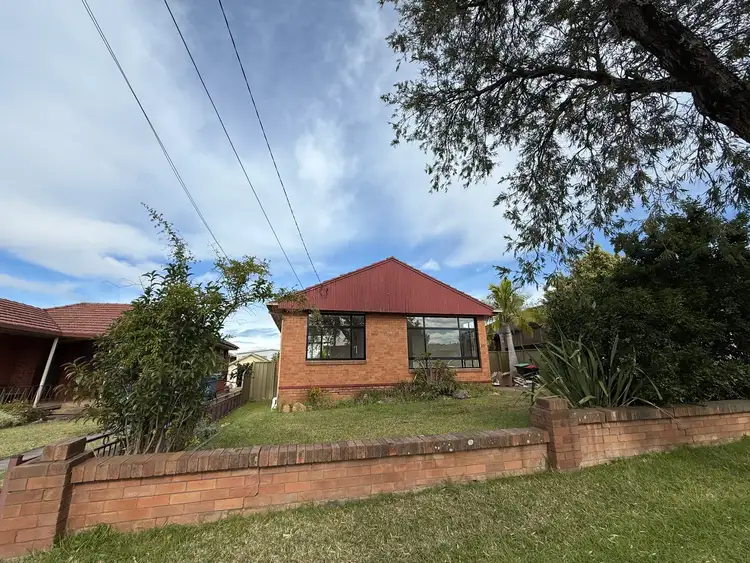 25 Riga Avenue, Greenacre NSW 2190