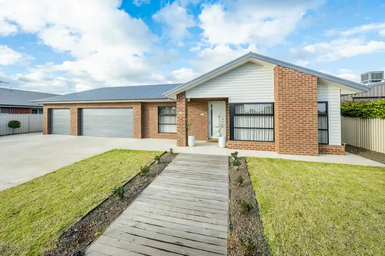 24 Chivalry Drive, Mooroopna VIC 3629