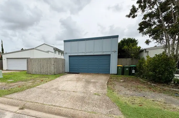 21 Norfolk Drive, Pacific Pines QLD 4211