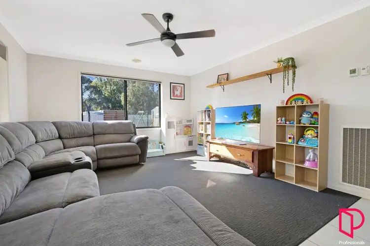 Second view of Homely house listing, 28 Triplett Avenue, Ascot VIC 3551