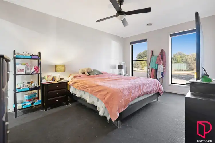 Fifth view of Homely house listing, 28 Triplett Avenue, Ascot VIC 3551