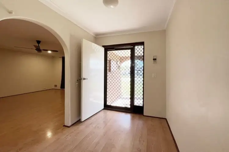 Fifth view of Homely house listing, 6 Wimmera Place, Huntingdale WA 6110