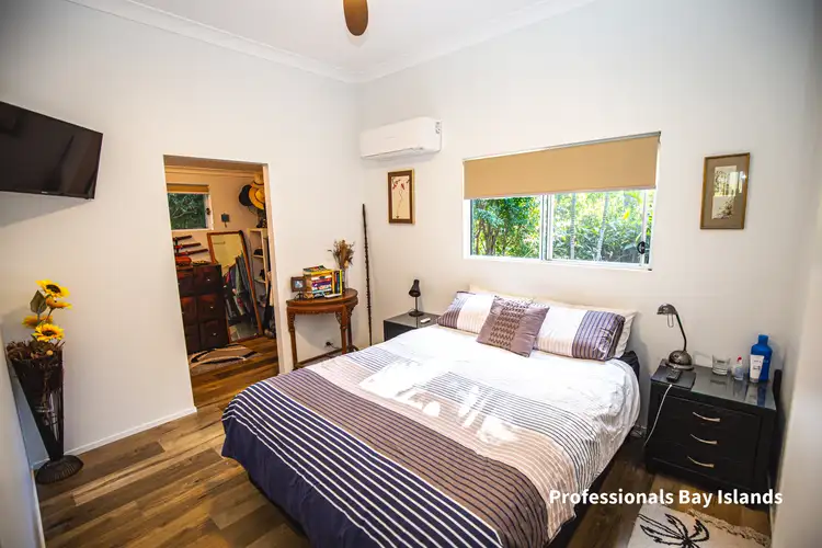 Fifth view of Homely house listing, 2 Waterside Drive, Macleay Island QLD 4184