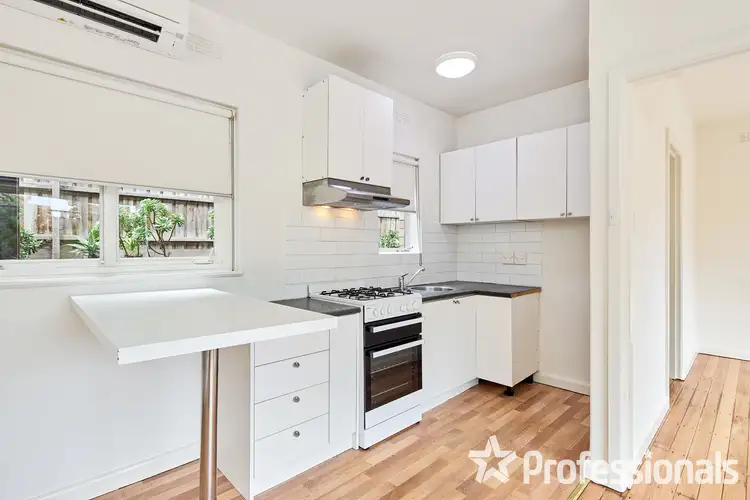2/4 Newton Court, St Kilda VIC 3182