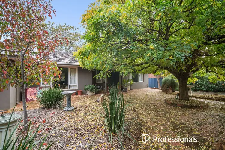 10 Gloucester Road, Kalamunda WA 6076