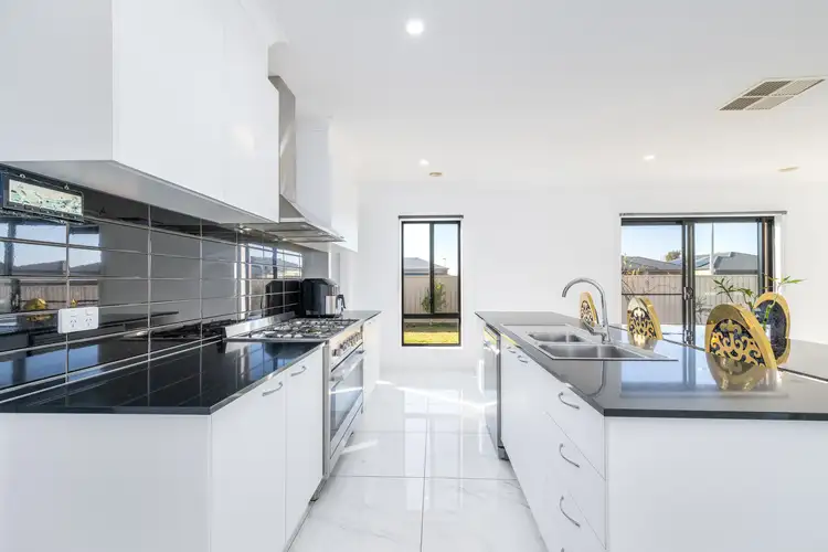 Fifth view of Homely house listing, 1 Mey Place, Shepparton VIC 3630