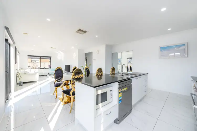 Sixth view of Homely house listing, 1 Mey Place, Shepparton VIC 3630