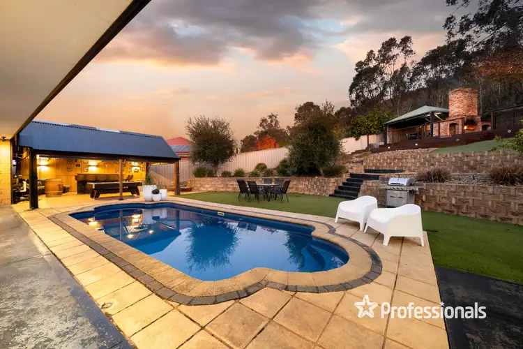 Third view of Homely house listing, 2 Madden Place, Wodonga VIC 3690