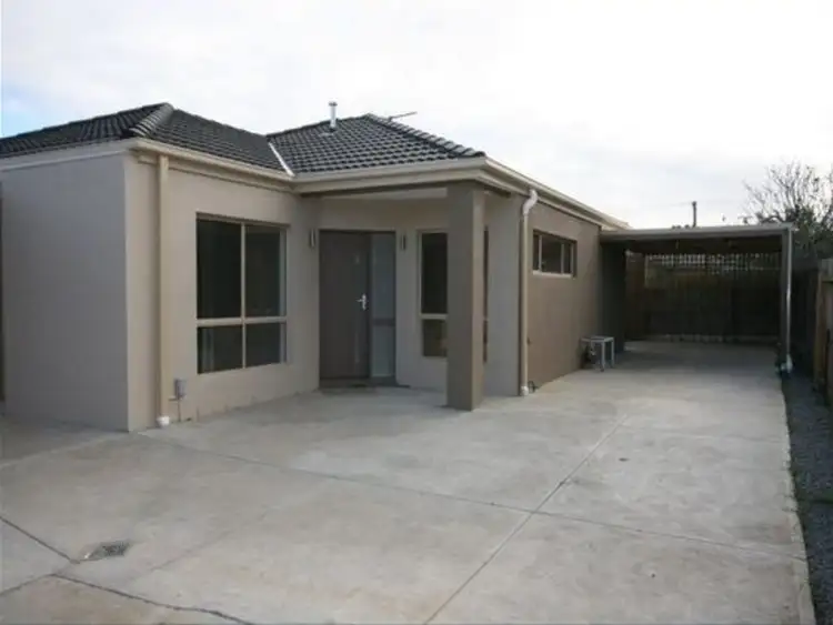 2/472 Main Road West, St Albans VIC 3021