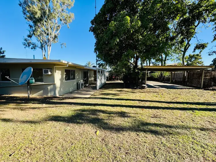 1 & 2/8 RENIER Crescent, Moranbah QLD 4744