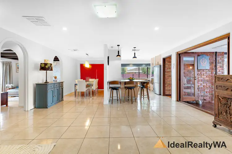 18 Elona Close, Willetton WA 6155