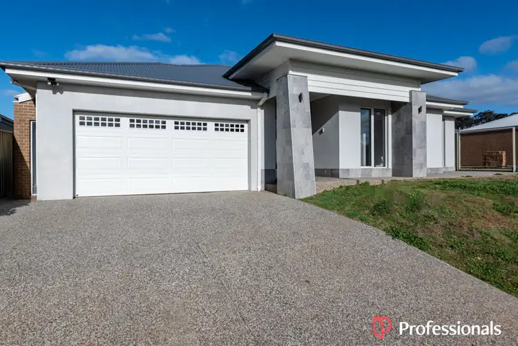 33 Erlandsen Circuit, Wodonga VIC 3690