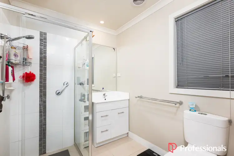 Sixth view of Homely house listing, 33 Axford Boulevard, Wodonga VIC 3690