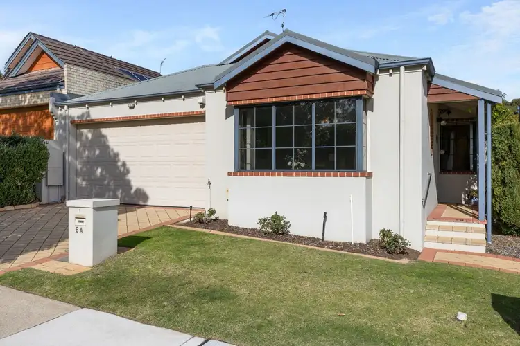 1/6a Scalby Street, Scarborough WA 6019