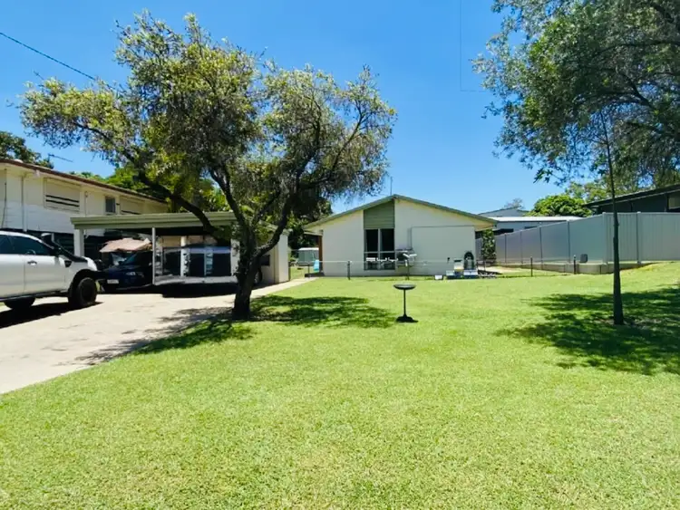 26 GOOLAGONG Crescent, Moranbah QLD 4744