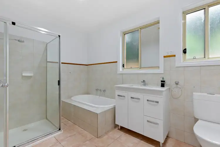 Fifth view of Homely house listing, 3 Shields Court, Sydenham VIC 3037