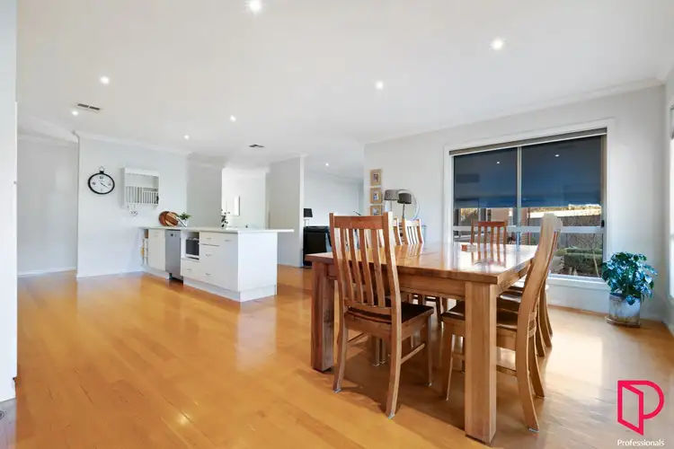 Sixth view of Homely house listing, 1 Augusta Court, Junortoun VIC 3551