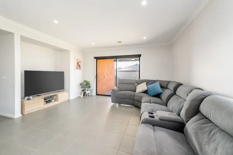 Fifth view of Homely house listing, 22 Serpentine Way, Kialla VIC 3631